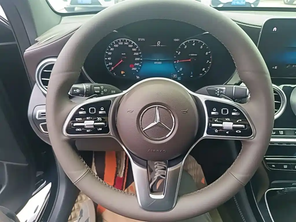 Mercedes-Benz GLC 2021 GLC 260 L 4MATIC Sporty фото 11