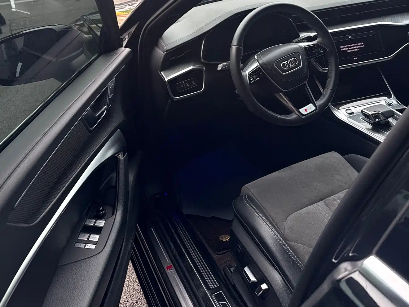 Audi A6L 2023 40 TFSI Luxury Dynamic фото 5