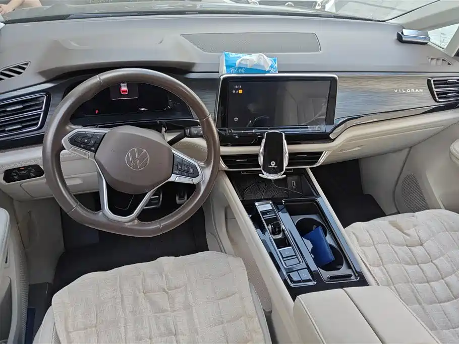 Volkswagen Viloran 2022 380TSI Premium Edition фото 12