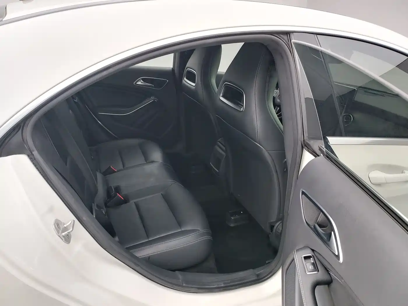 Mercedes-Benz CLA (Import) 2016 CLA 200 Sport фото 17