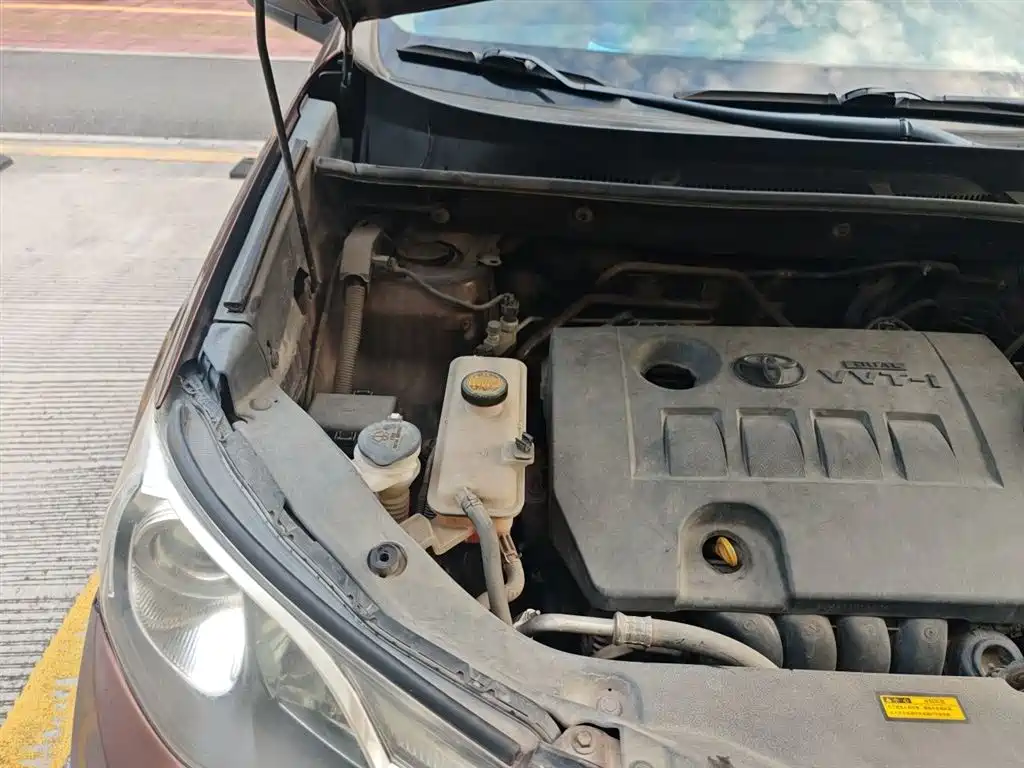 Toyota RAV4 Rongfang 2015 2.0L CVT 2WD Trend Edition фото 21