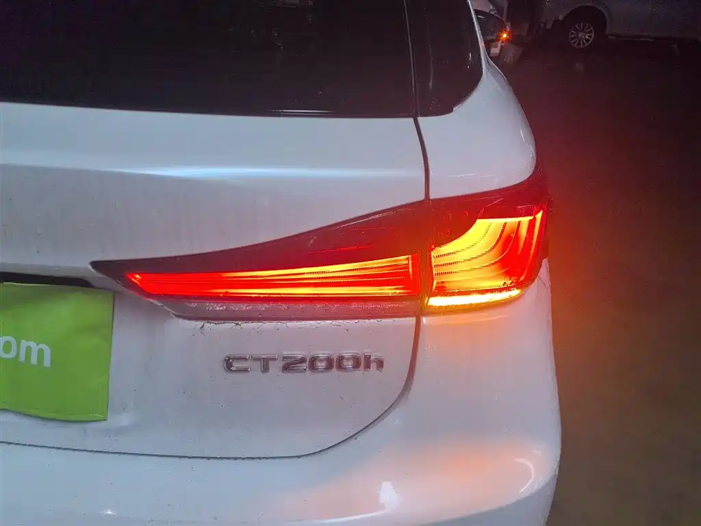 Lexus CT 2017 CT200h Elite Edition Monochrome China V фото 24
