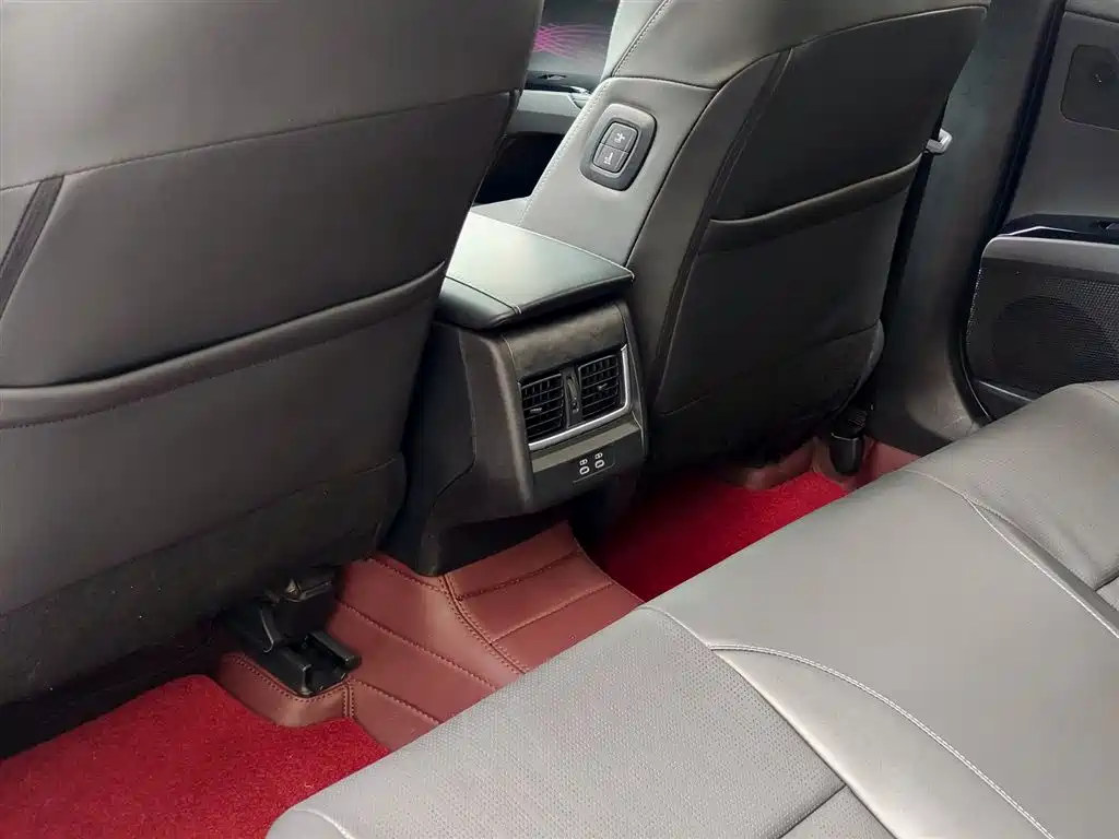 Toyota Camry 2024 Hybrid 2.0HG Premium Edition фото 9