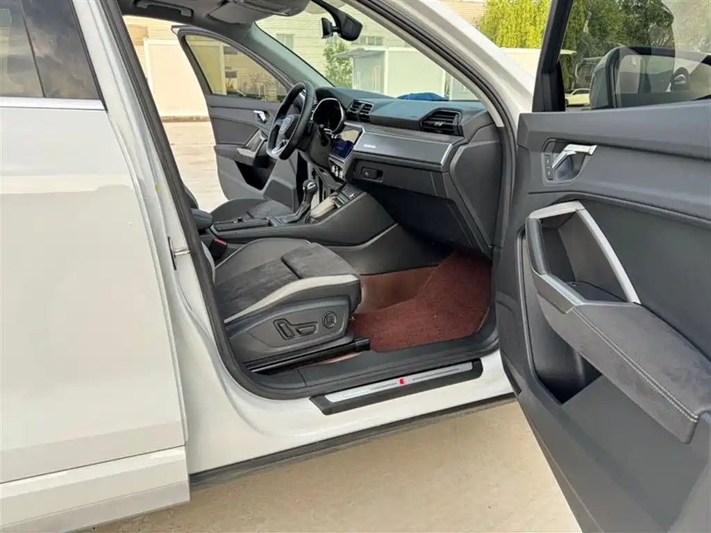 Audi Q3 2022 35 TFSI Fashion Dynamic фото 7