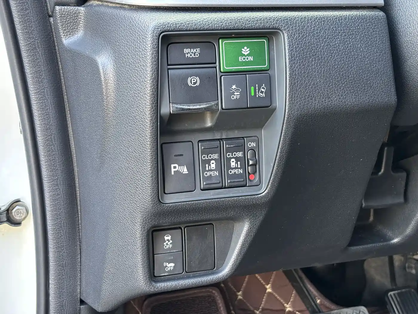 Honda Odyssey 2019 2.0L Sharp·Prestige Edition фото 12