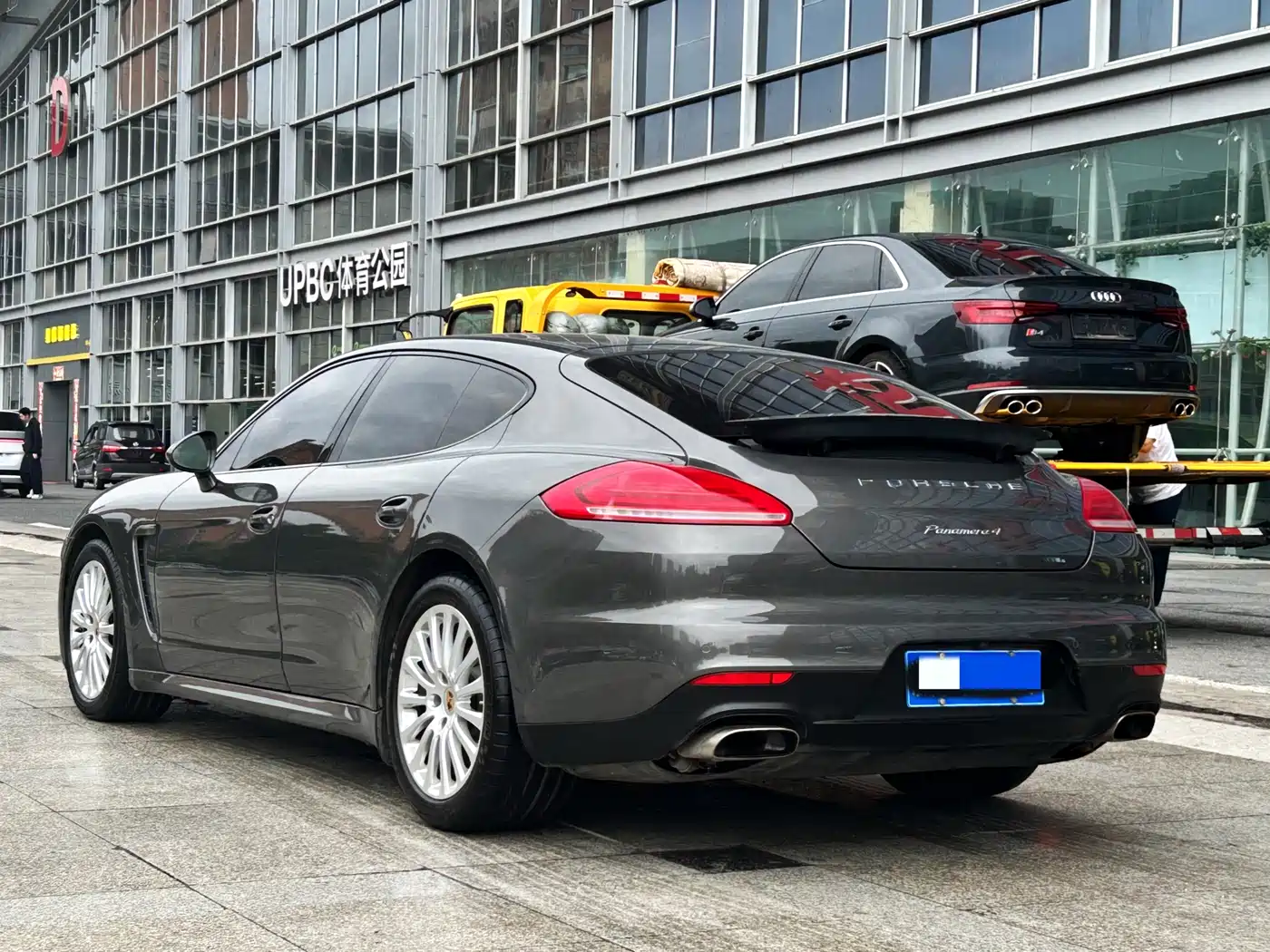 Porsche Panamera 2014 Panamera 4 3.0T фото 6