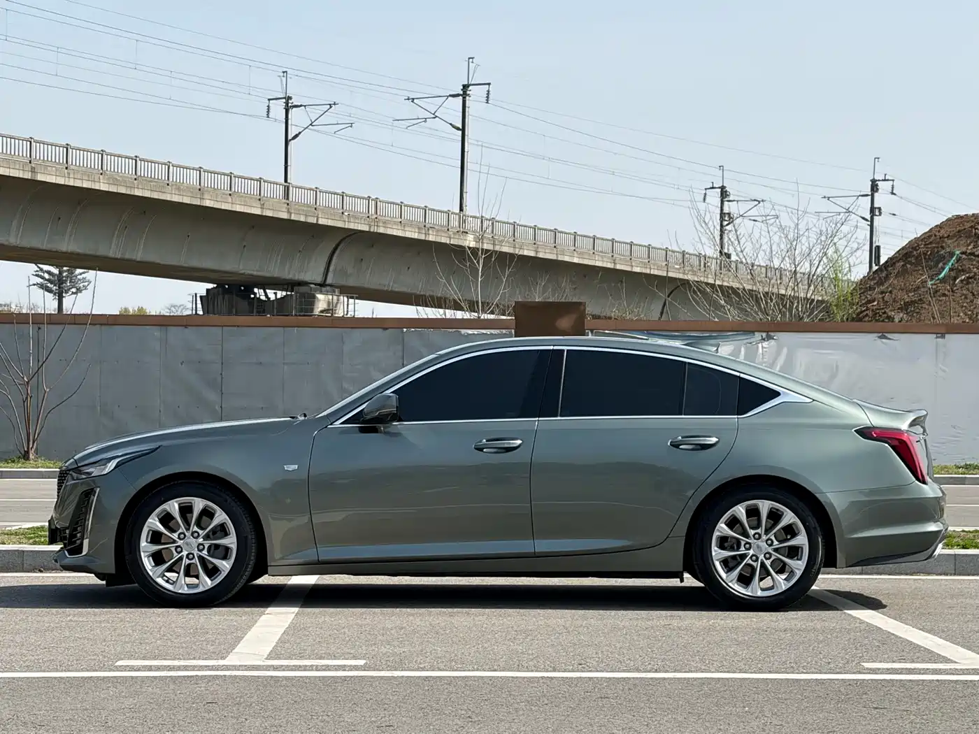 CADILLAC CT5