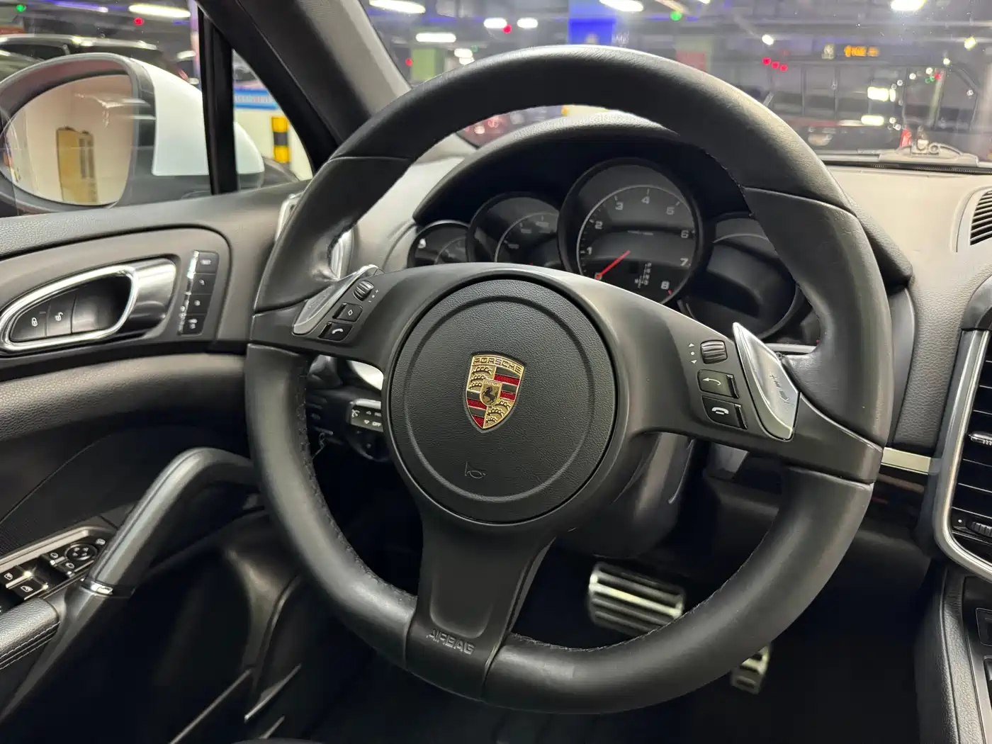 Porsche Cayenne 2011 Cayenne 3.0T фото 21