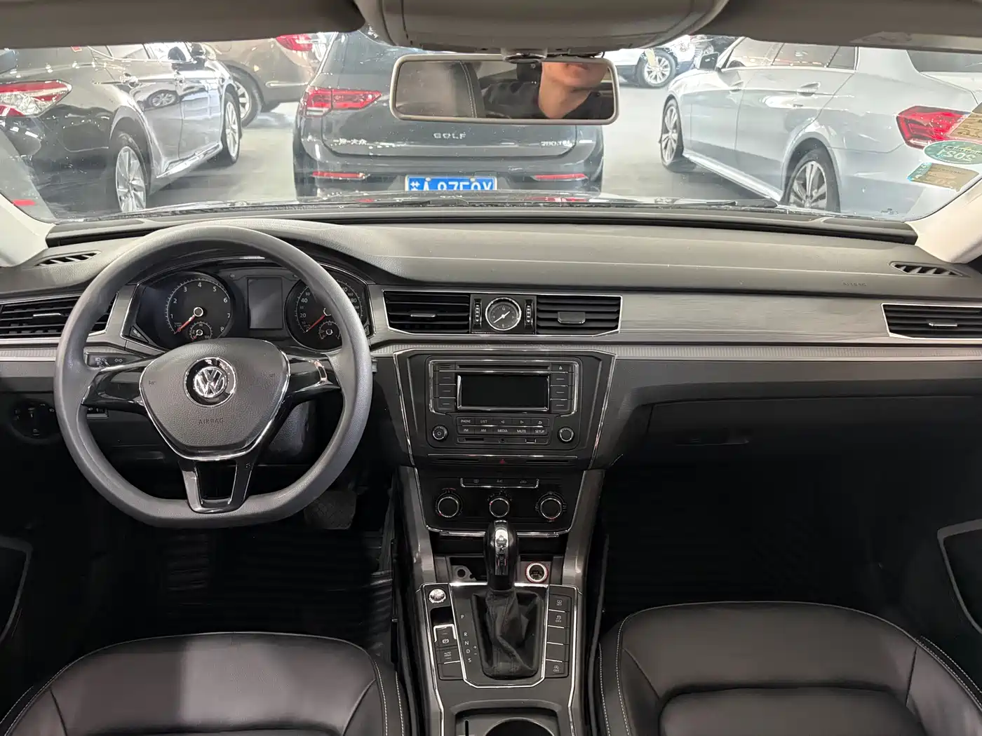Volkswagen Passat 2017 280TSI DSG Prestige фото 11