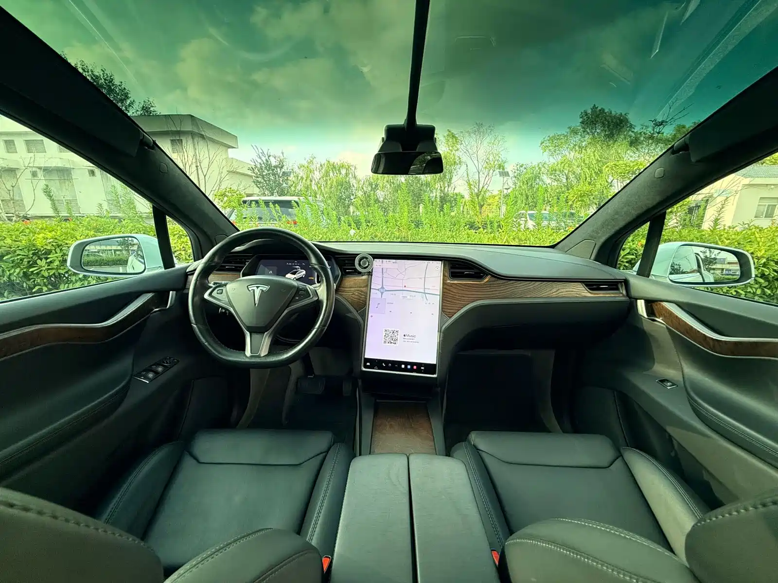 Фото 18 - Tesla Model X