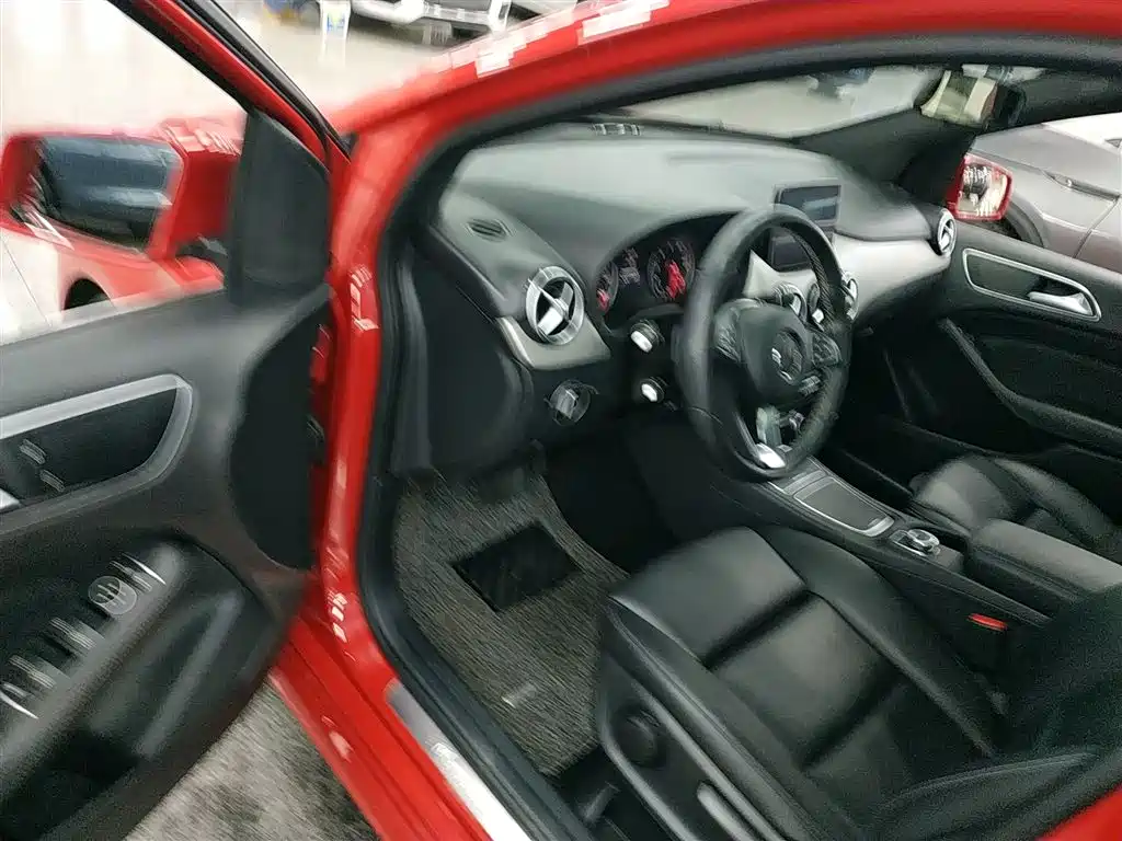 Mercedes-Benz B-Class 2017 B 200 Dynamic фото 12