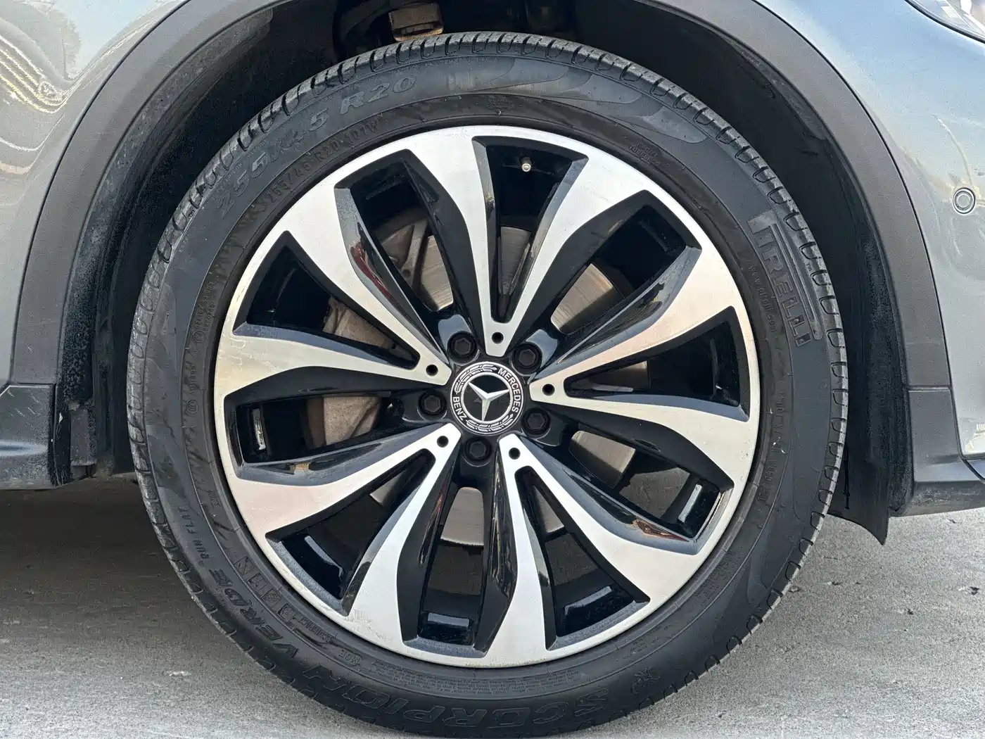 Mercedes-Benz GLC Coupe 2018 GLC 260 4MATIC Coupe SUV фото 30
