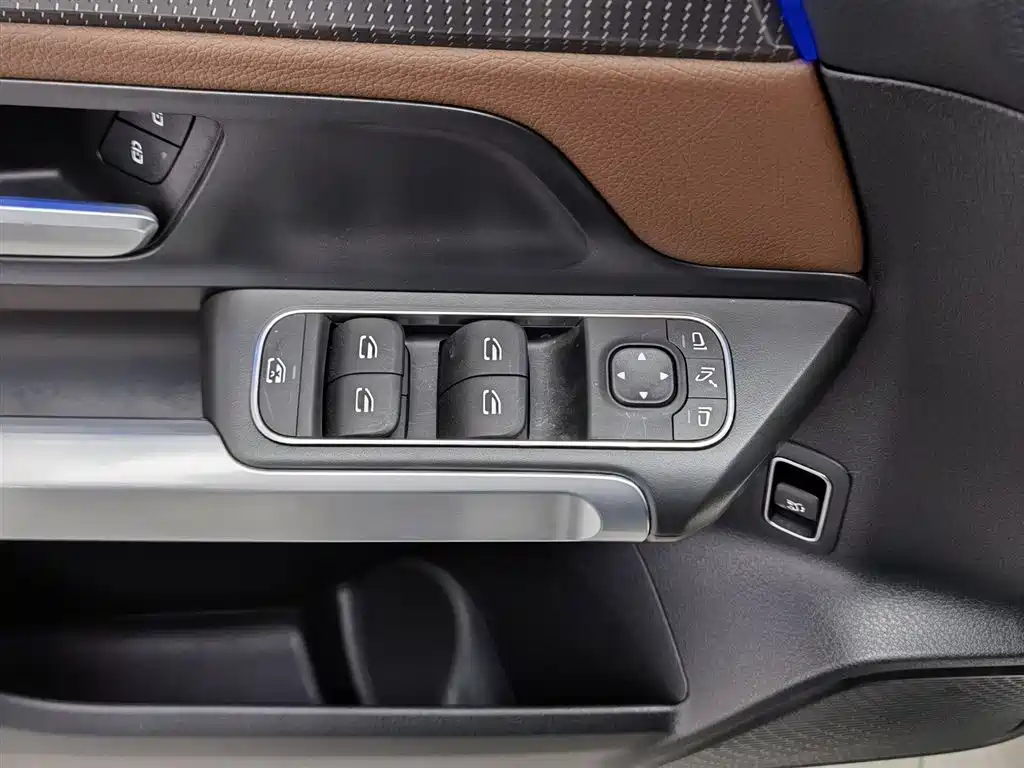 Mercedes-Benz GLB 2023 GLB 220 Dynamic фото 9