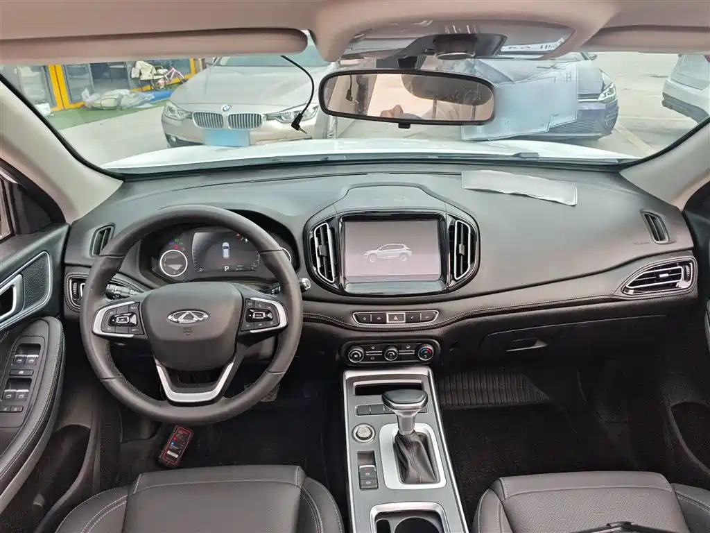 Фото 10 - Chery Tiggo 7