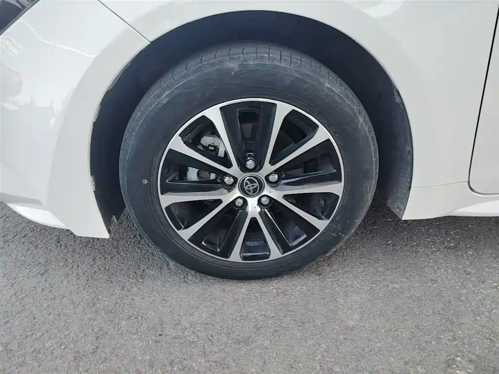 Toyota Levin 2023 TNGA 1.5L CVT Progressive фото 23