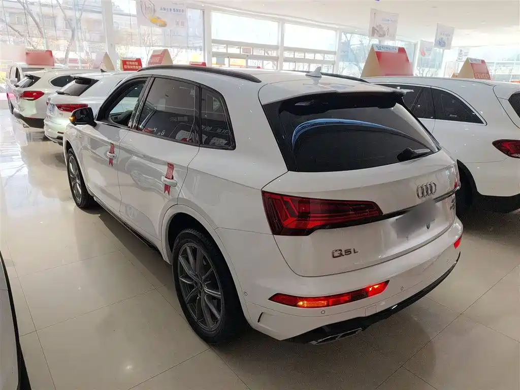Audi Q5L 2022 Facelift 40T Luxury Dynamic фото 23