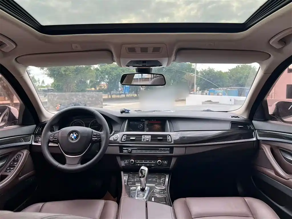 BMW 5 Series 2014 525Li Luxury Design Package фото 12