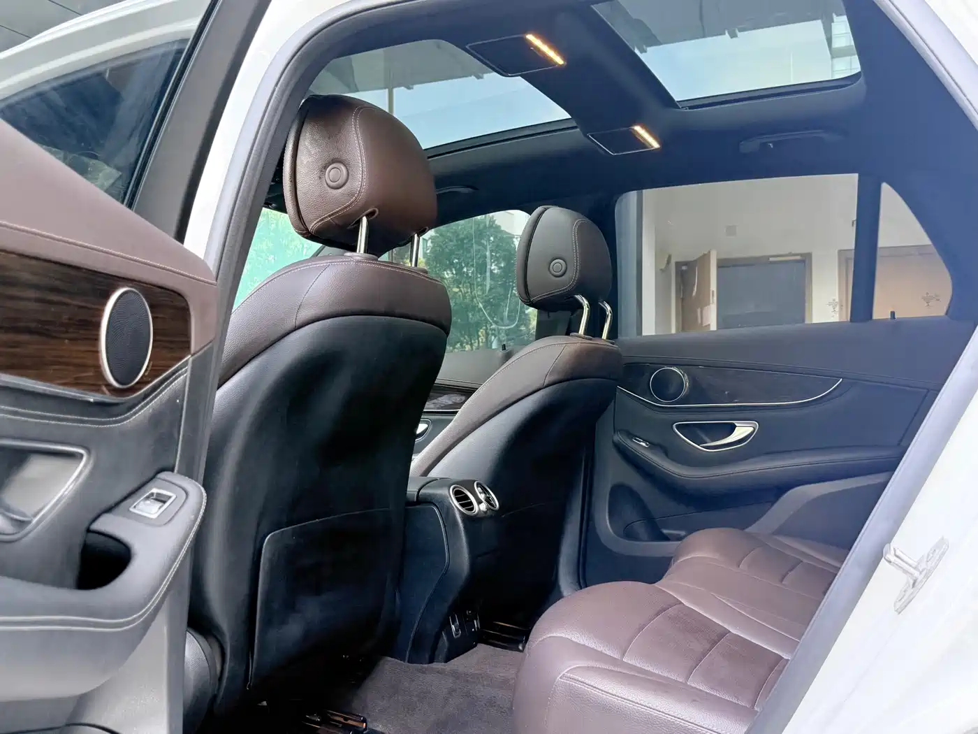 Mercedes-Benz GLC 2019 Facelift GLC 260 L 4MATIC Luxury фото 14