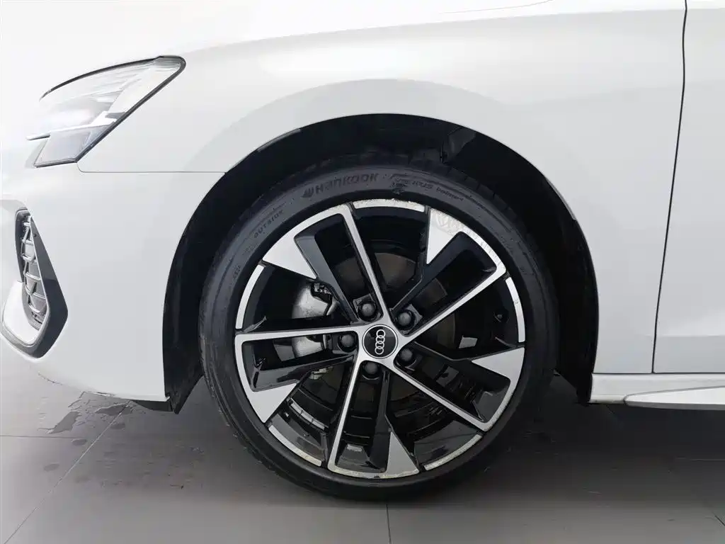 Audi A3 2025 A3L Limousine 35TFSI Flying Premium фото 17