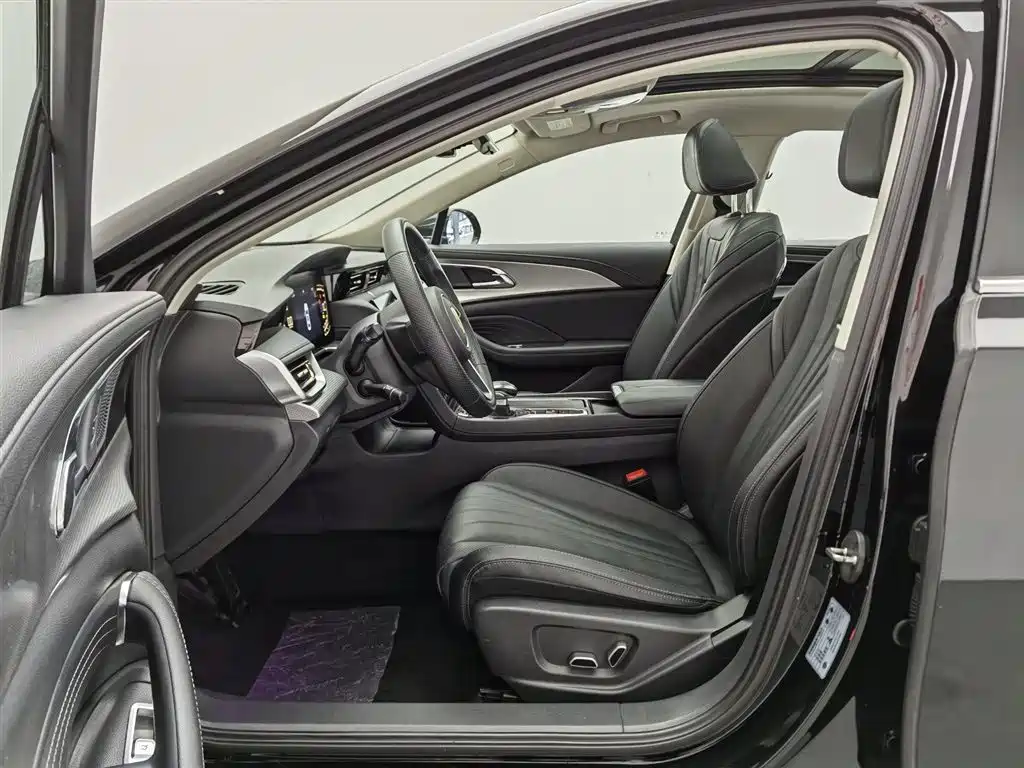 Hongqi H5 2024 1.5T DCT Smart Connect Flag Rhythm Edition фото 10