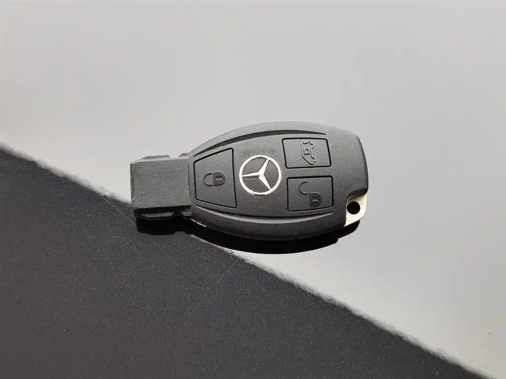 Mercedes-Benz Vito 2020 2.0T Elite Edition (7-seater) фото 19
