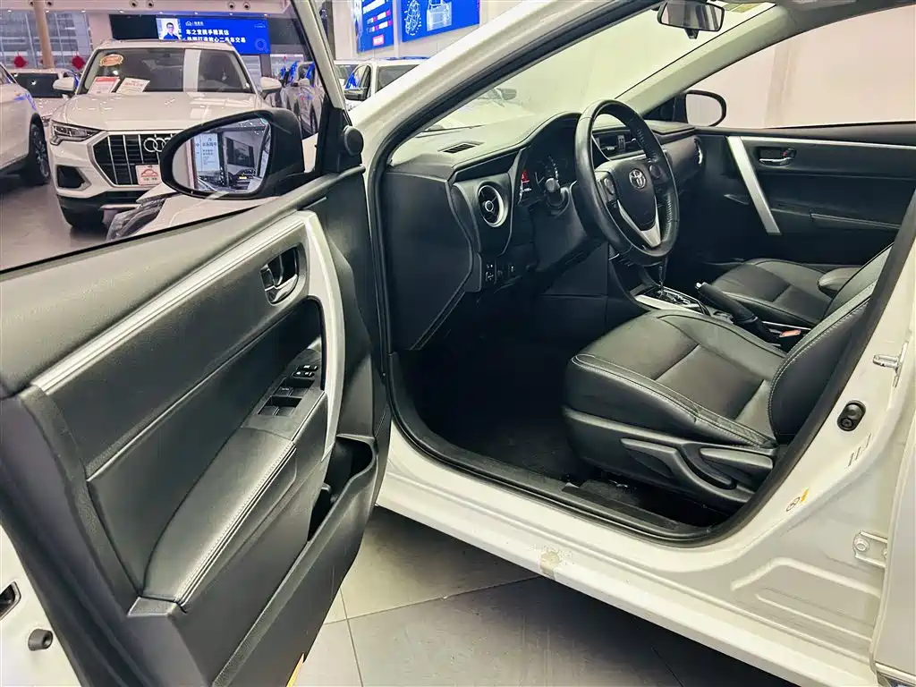 Toyota Corolla 2017 Facelift 1.2T S-CVT GL-i Leather Edition фото 20