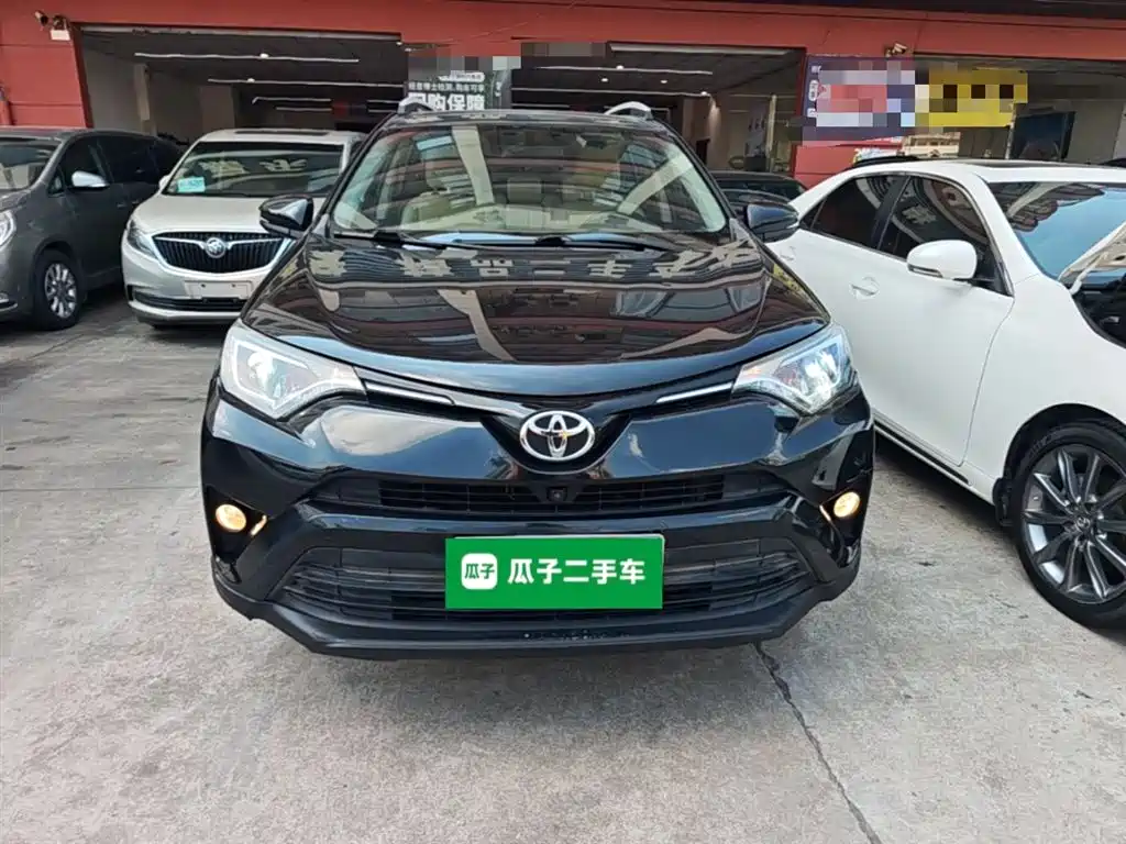 Toyota RAV4 Rongfang 2016 2.0L CVT 2WD Trend (China V) фото 3