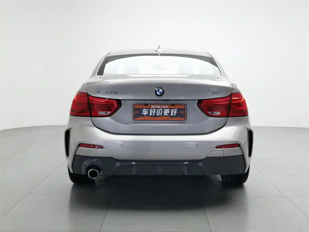 BMW 1 Series 2019 118i M Sport Package фото 4