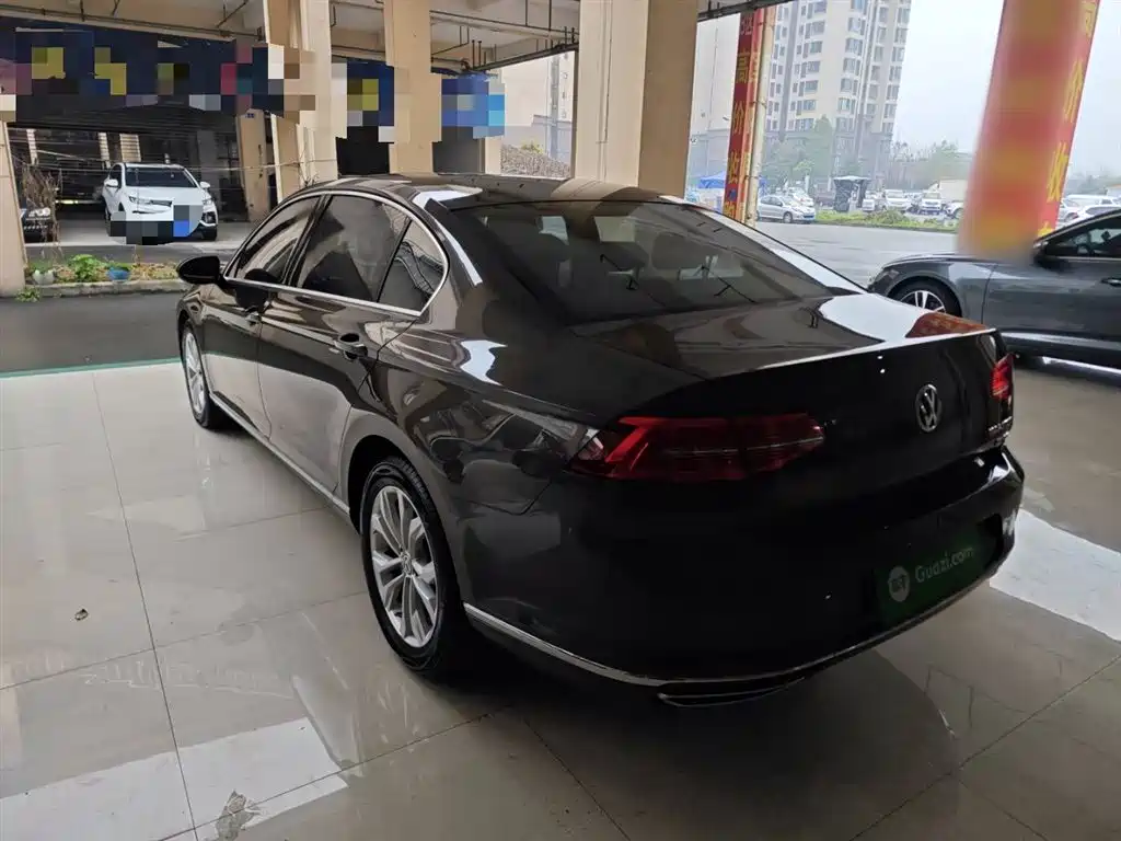 Volkswagen Magotan 2017 330TSI DSG Luxury фото 5
