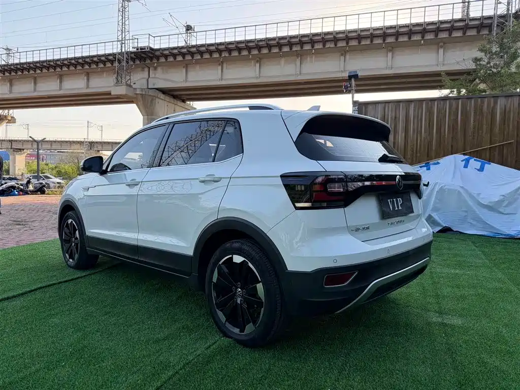 Volkswagen Tanying 2021 1.5L Automatic Smart Connect Edition фото 4