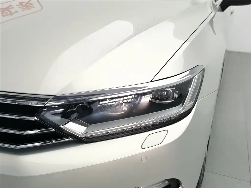 Volkswagen Magotan 2017 380TSI DSG Premium фото 7