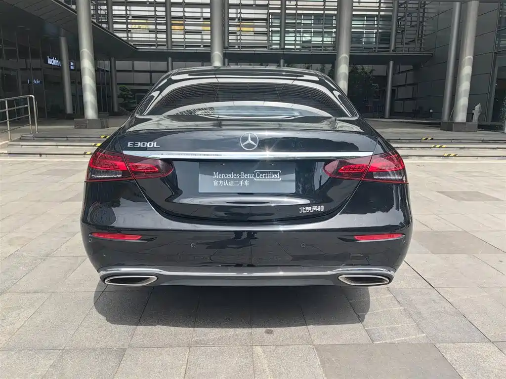 Mercedes-Benz E-Class 2022 E 260 L фото 17
