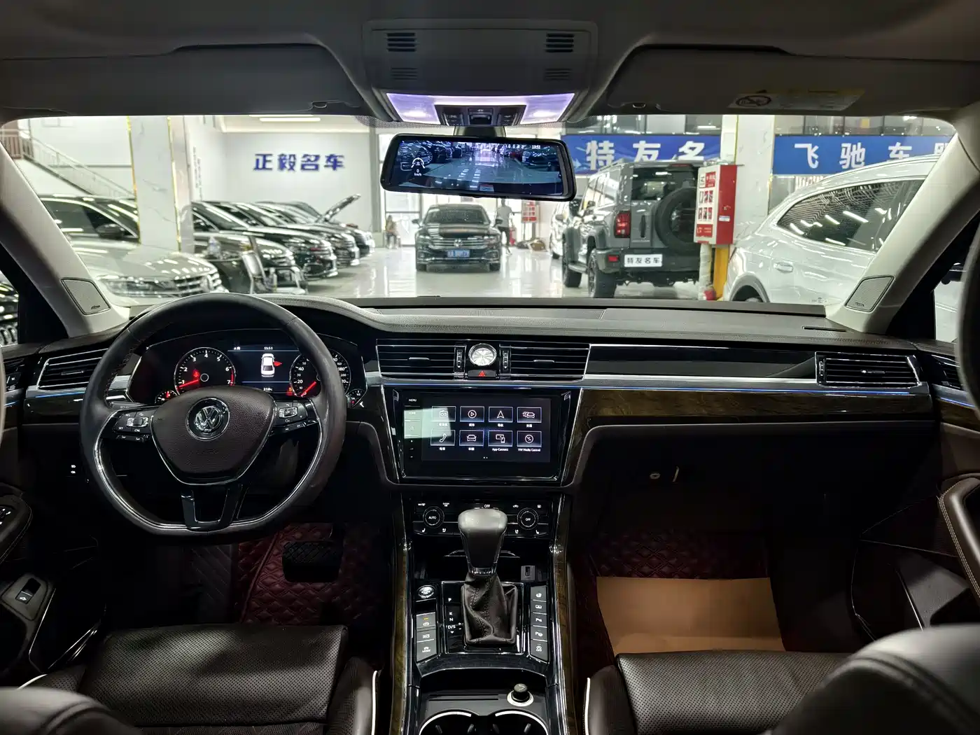 Volkswagen Phideon 2018 Facelift 380TSI FWD Flagship фото 6