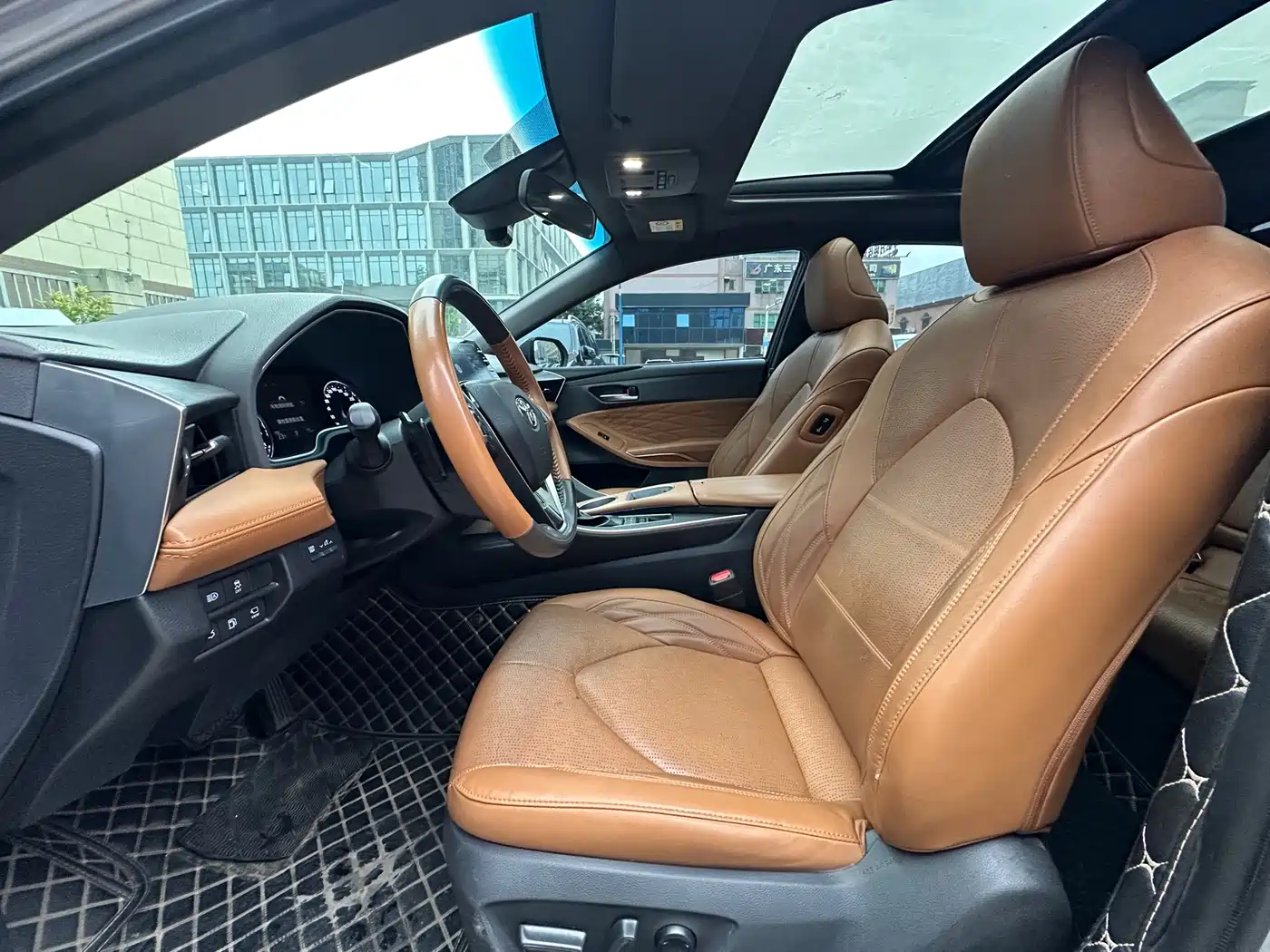 Toyota Avalon 2019 2.5L Touring Premium Edition China VI фото 4