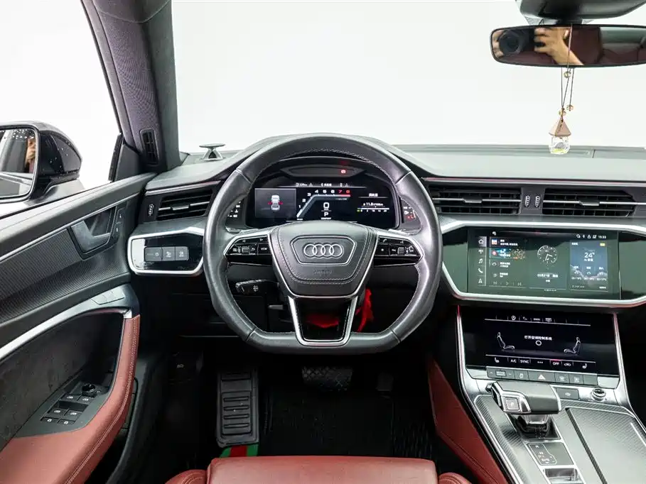 Audi A7L 2024 45 TFSI quattro S-line Black Warrior Edition фото 19