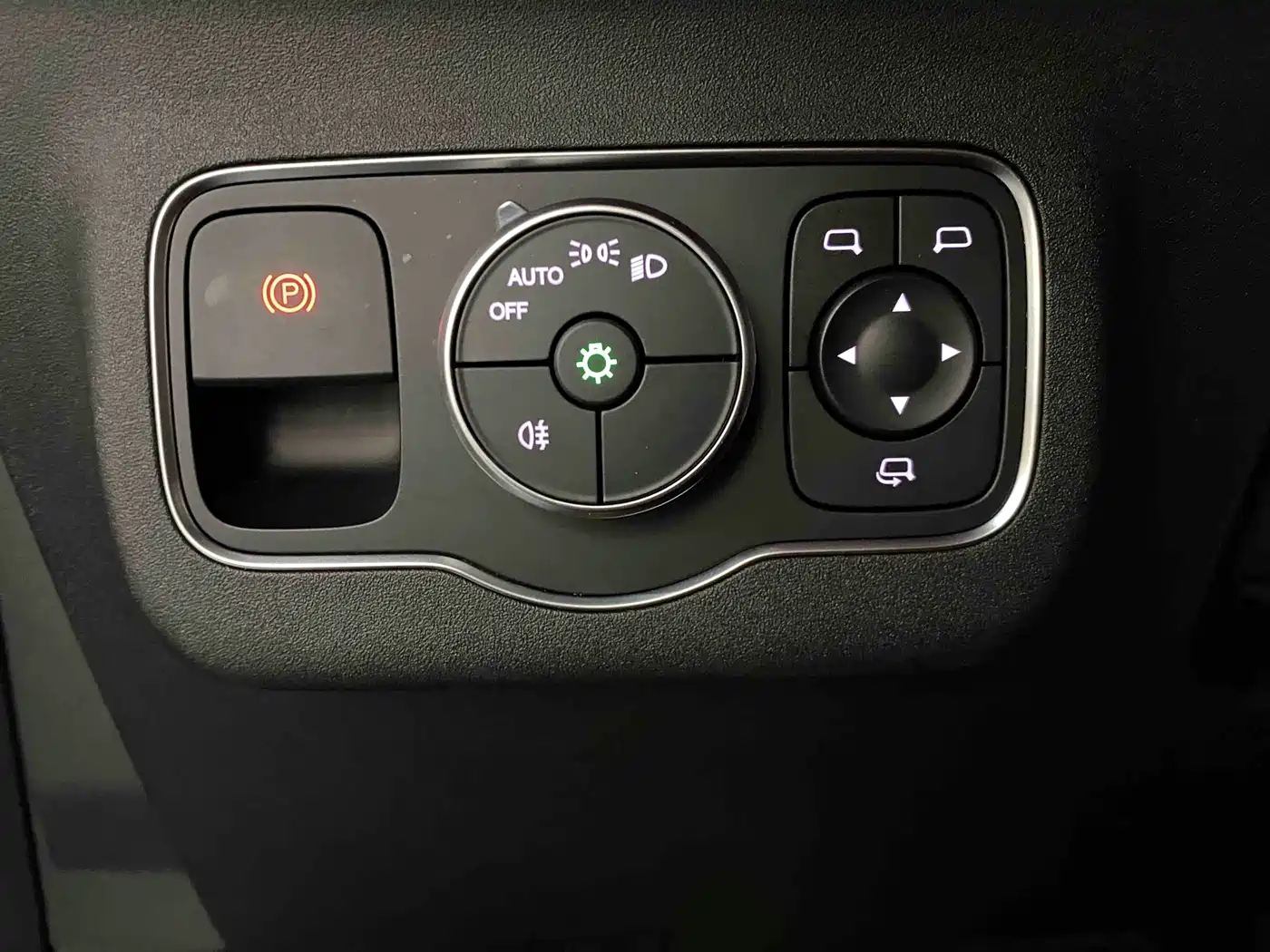 Exeed Yaoguang 2026 2023 400T 2WD Premium Edition