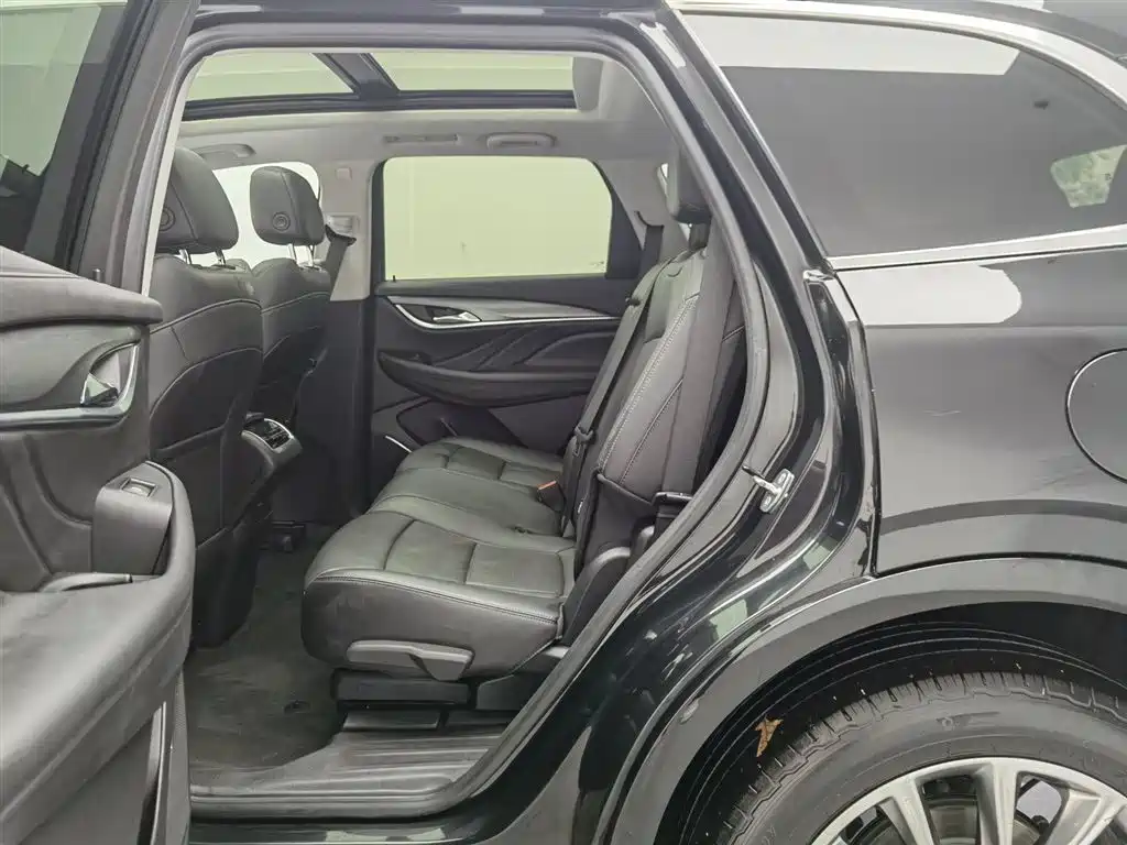Buick Enclave 2022 652T 2WD Premium 7-Seater фото 15