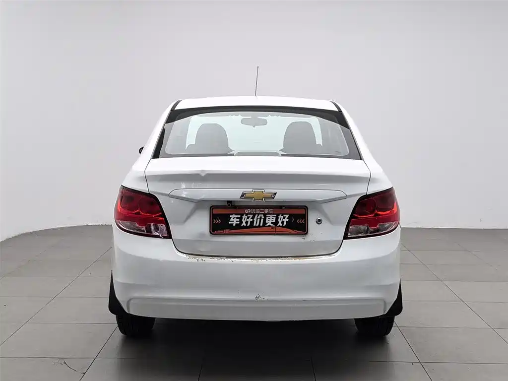 Chevrolet Sail 2015 Sail 3 1.5L Manual Ideal Sunroof Edition фото 4