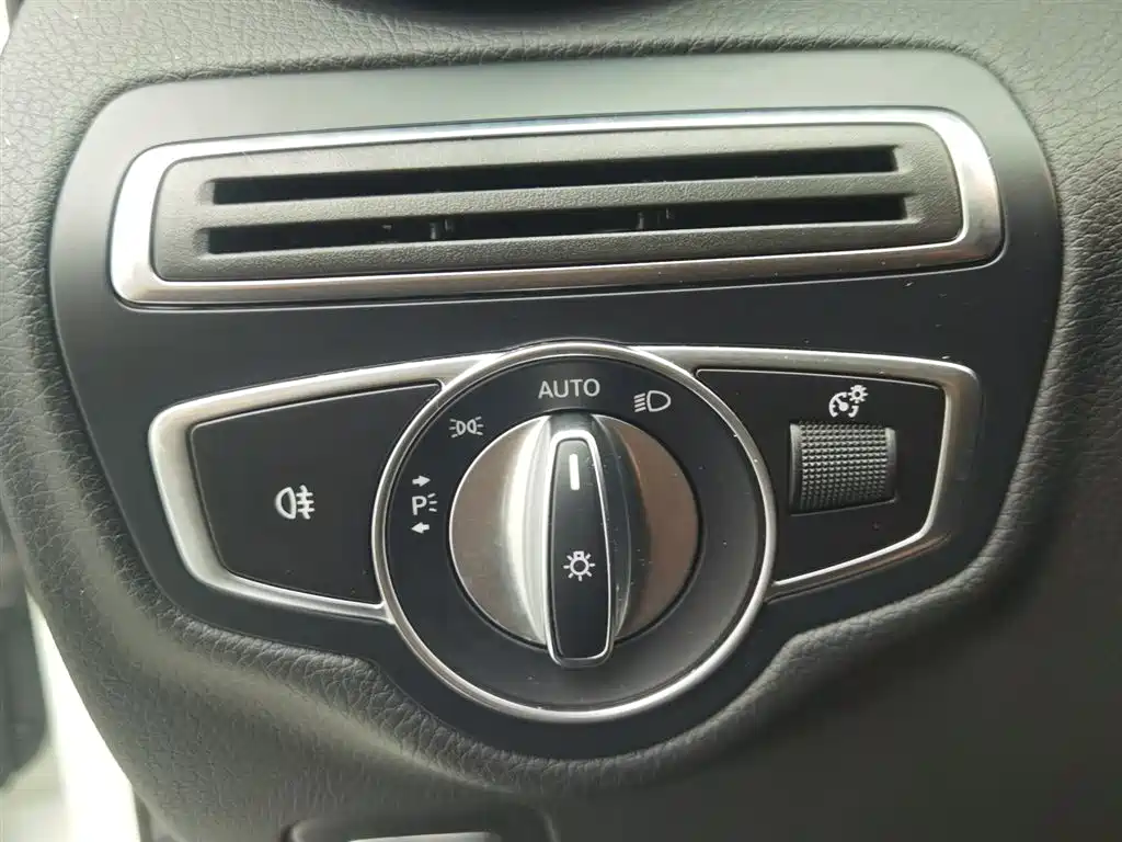 Mercedes-Benz C-Class 2019 C 260 L Sport фото 21