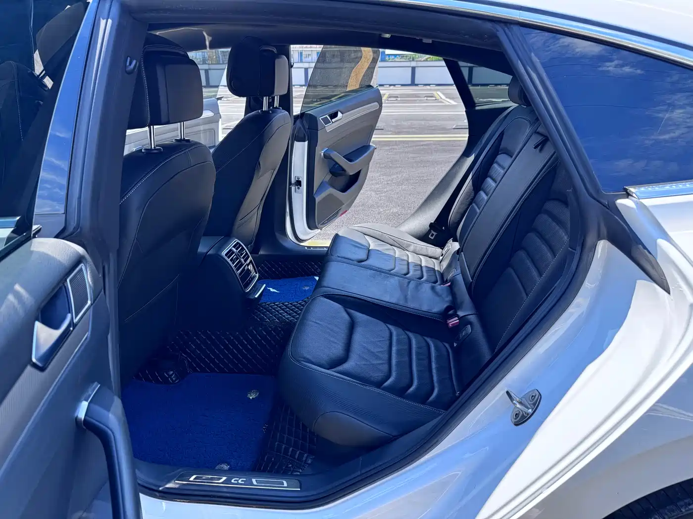 Volkswagen FAW-Volkswagen CC 2020 330TSI Glamour Version China VI фото 9