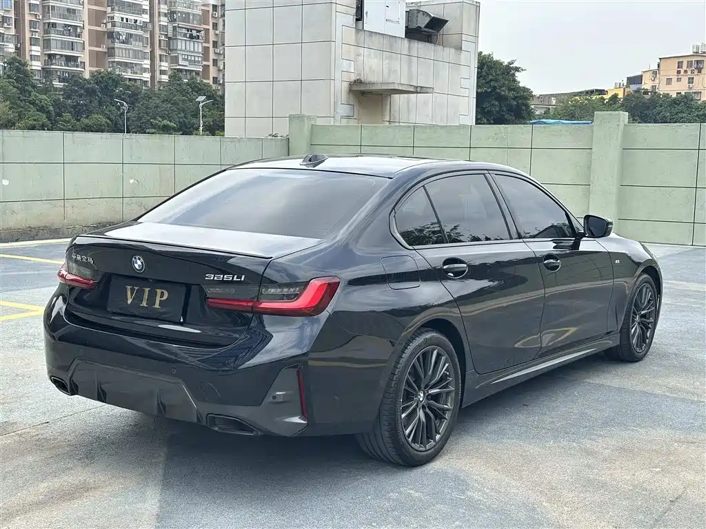 BMW 3 Series 2023 325Li M Sport Black Night Package фото 6