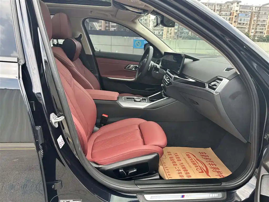 BMW 3 Series 2023 325Li M Sport Black Night Package фото 11