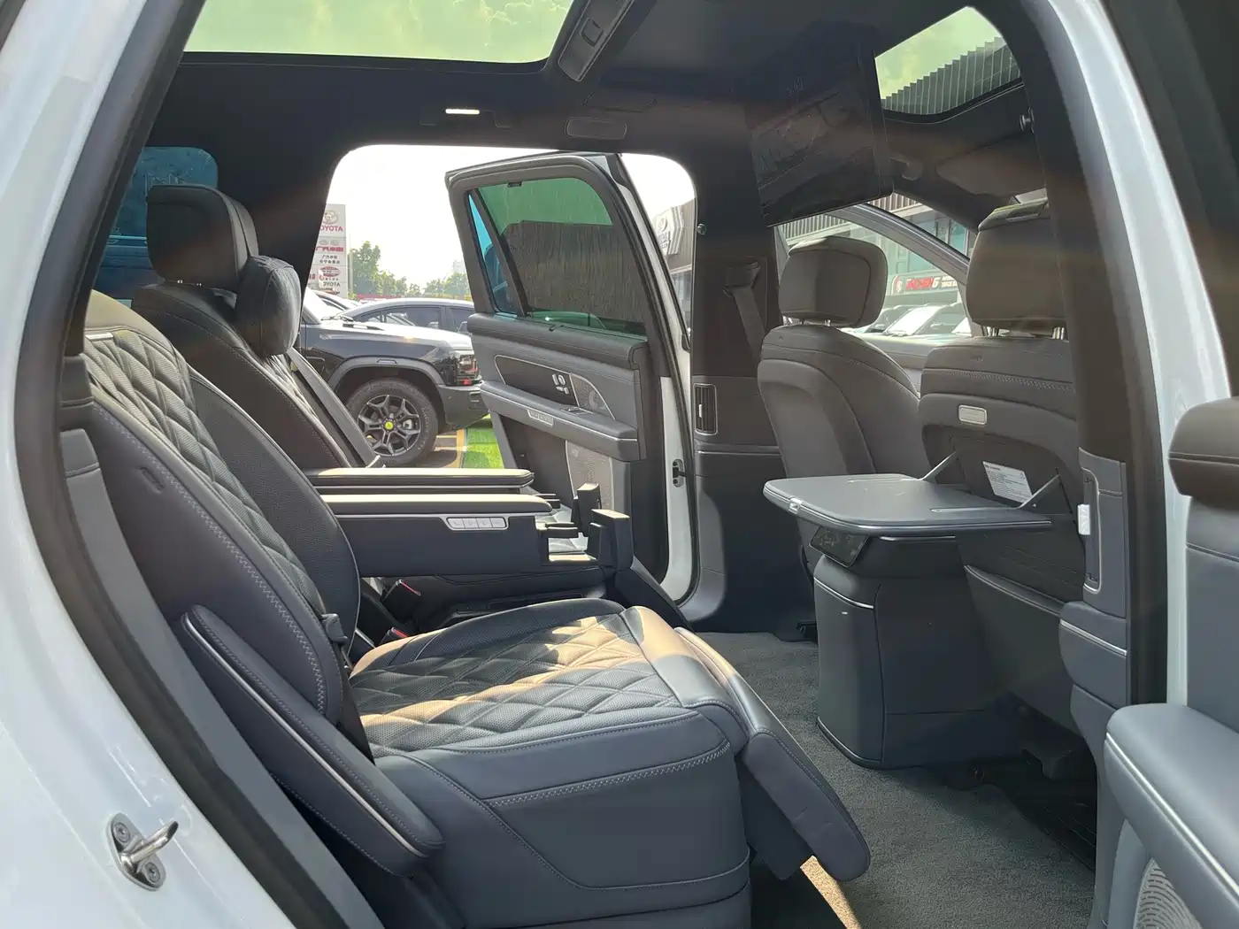 NIO ES8 2025 2025 Base Model