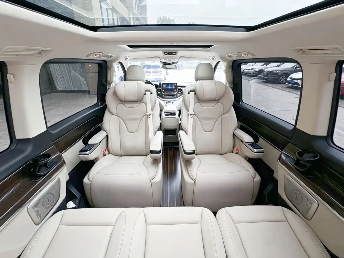 MERCEDES-BENZ V-CLASS