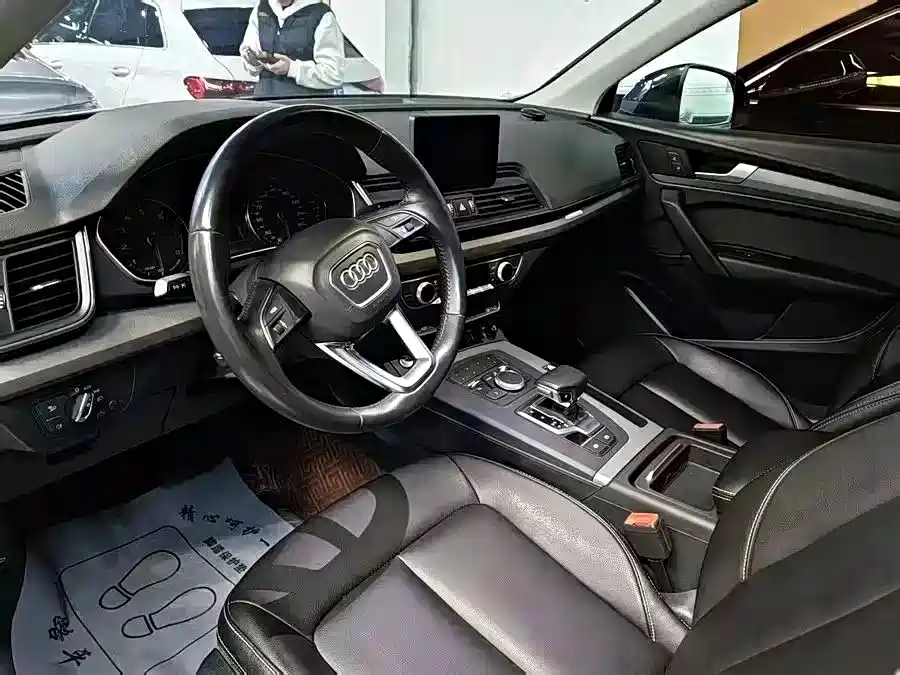 Audi Q5L 2020 40 TFSI Prestige Progressive фото 4