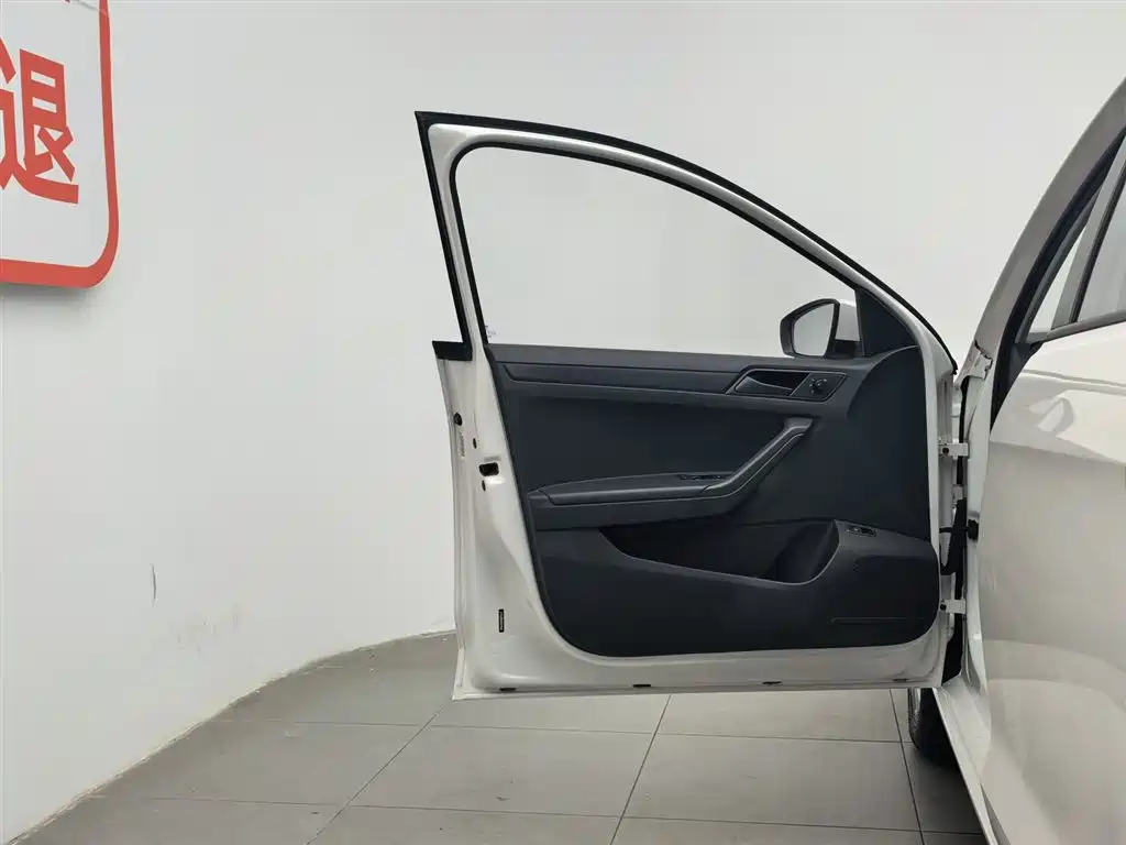 Volkswagen Jetta 2017 1.5L Automatic Fashion фото 8
