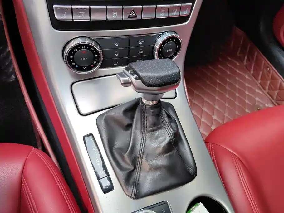 Mercedes-Benz SLK-Class 2012 2011 SLK 200 Fashion