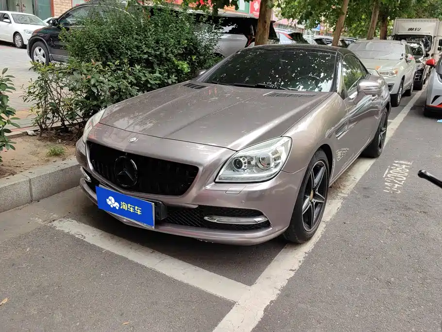 Mercedes-Benz SLK-Class 2012 2011 SLK 200 Fashion