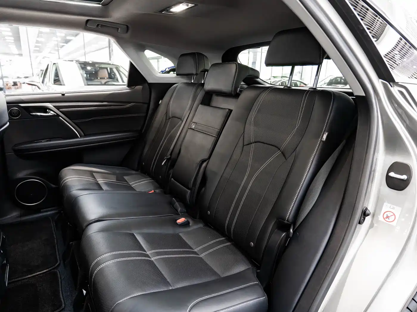 Lexus RX 2016 450h 4WD Luxury Edition фото 12