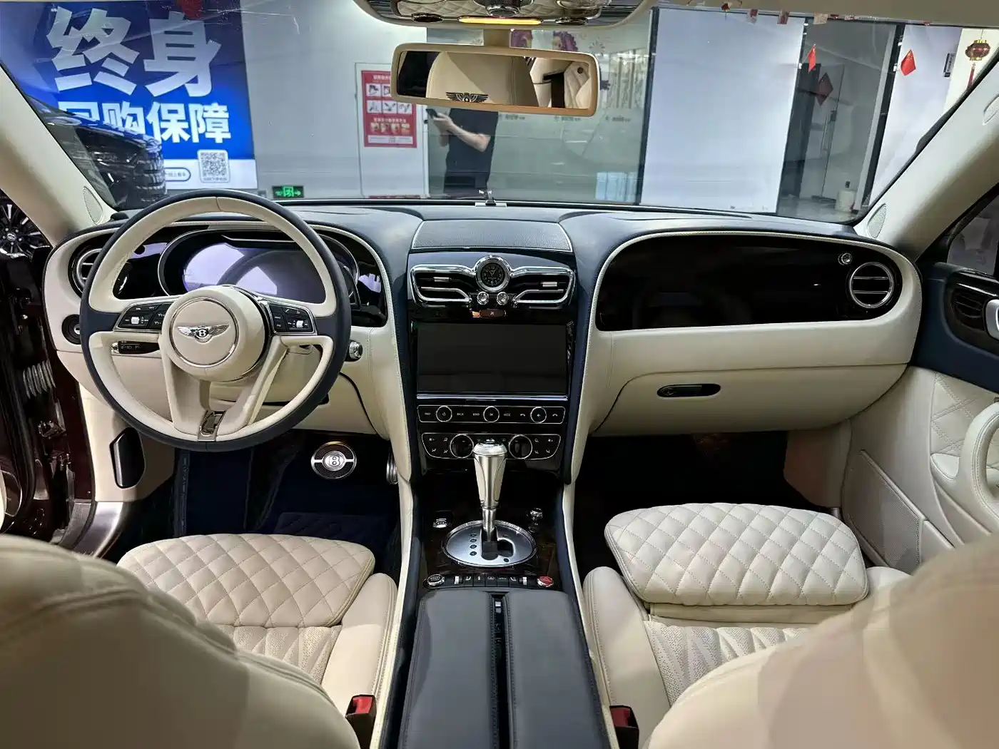 Bentley Flying Spur 2010 6.0T 5-seater Version фото 5
